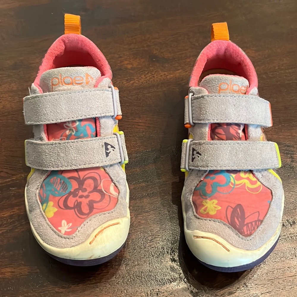 Multi color Plae shoes